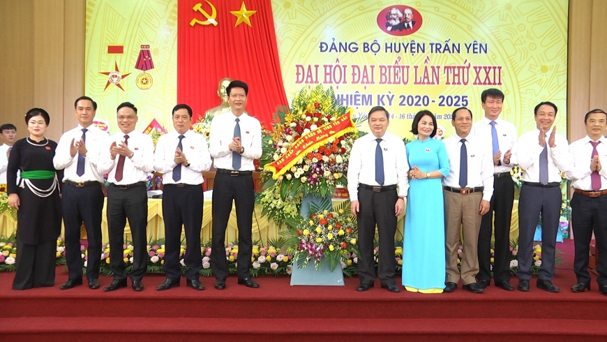Đồng chí Dương Văn Thống - Phó Bí thư Thường trực Tỉnh ủy phát biểu chỉ đạo tại Đại hội Đảng bộ huyện Trấn Yên lần thứ XXII, nhiệm kỳ 2020 – 2025