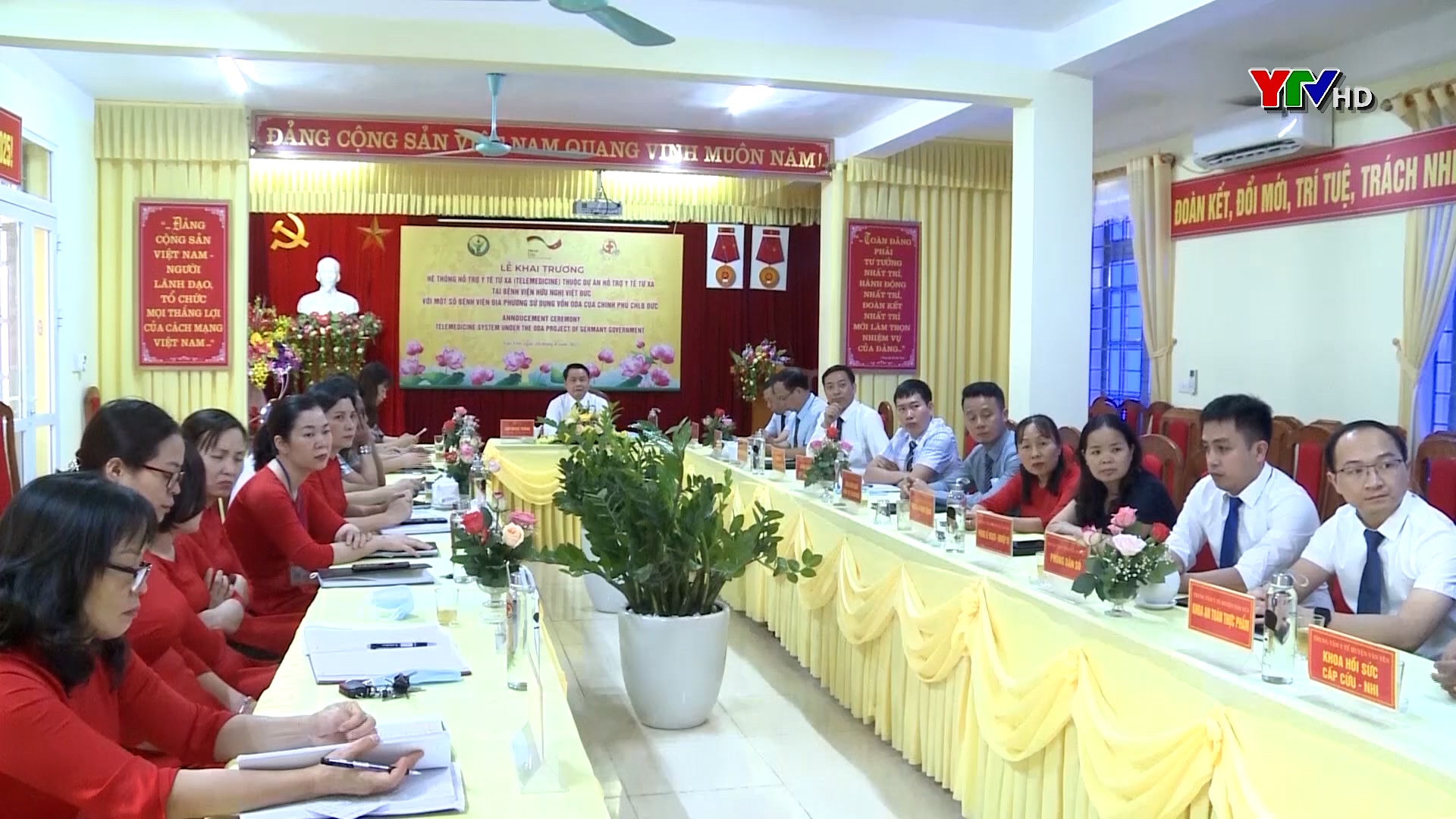 Trung tâm Y tế huyện Văn Yên học và làm theo Bác