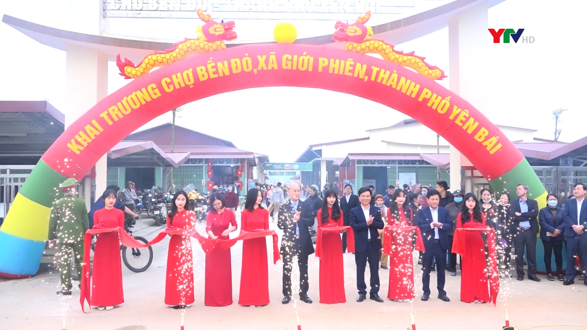 Chợ Bến Đò, xã Giới Phiên, thành phố Yên Bái chính thức đi vào hoạt động