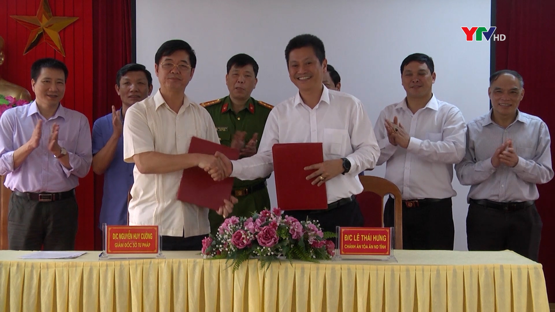 Ký kết kế hoạch phối hợp về người thực hiện trợ giúp pháp lý trực tại TAND 2 cấp tỉnh Yên Bái