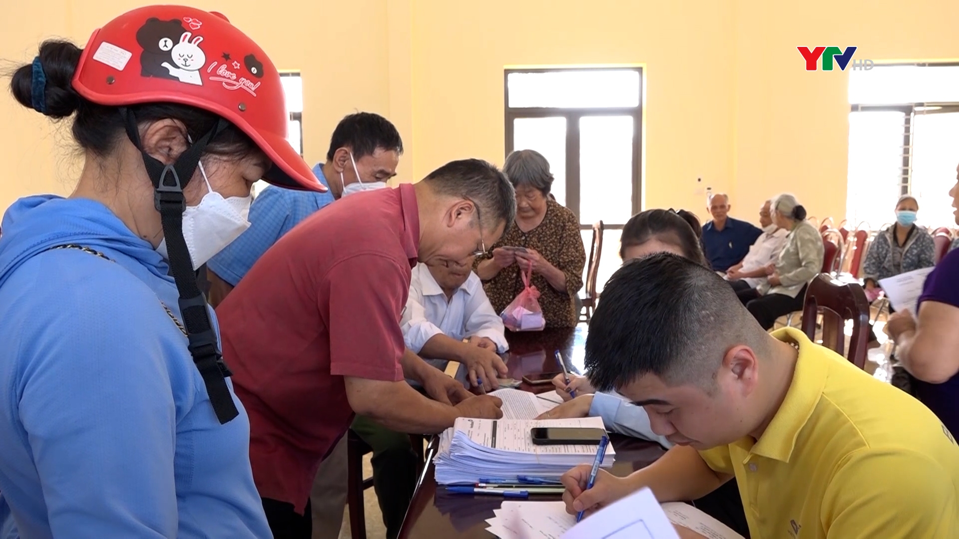Tuyên truyền, triển khai chi trả chính sách trợ giúp xã hội không dùng tiền mặt tại thành phố Yên Bái