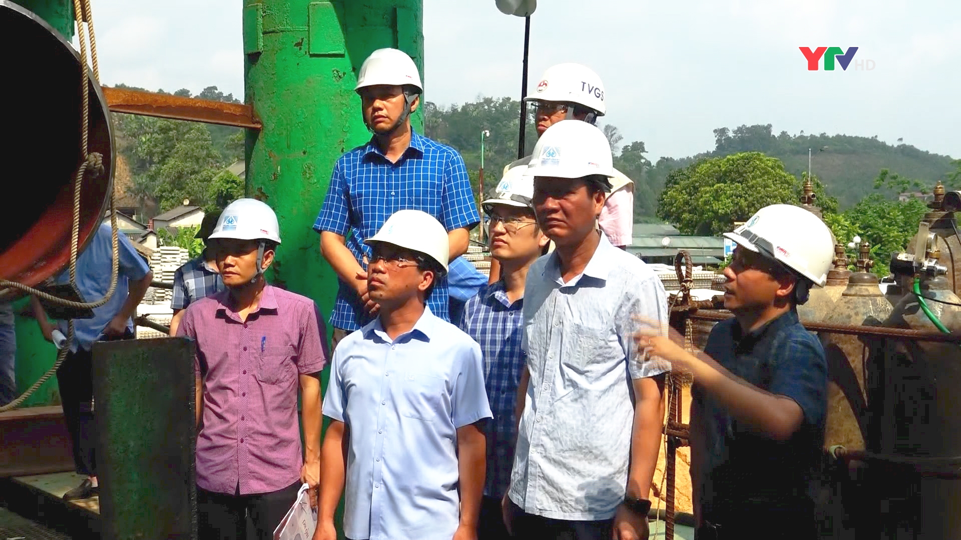 Đồng chí Phó Chủ tịch Thường trực UBND tỉnh Nguyễn Thế Phước kiểm tra tiến độ thi công 1 số dự án