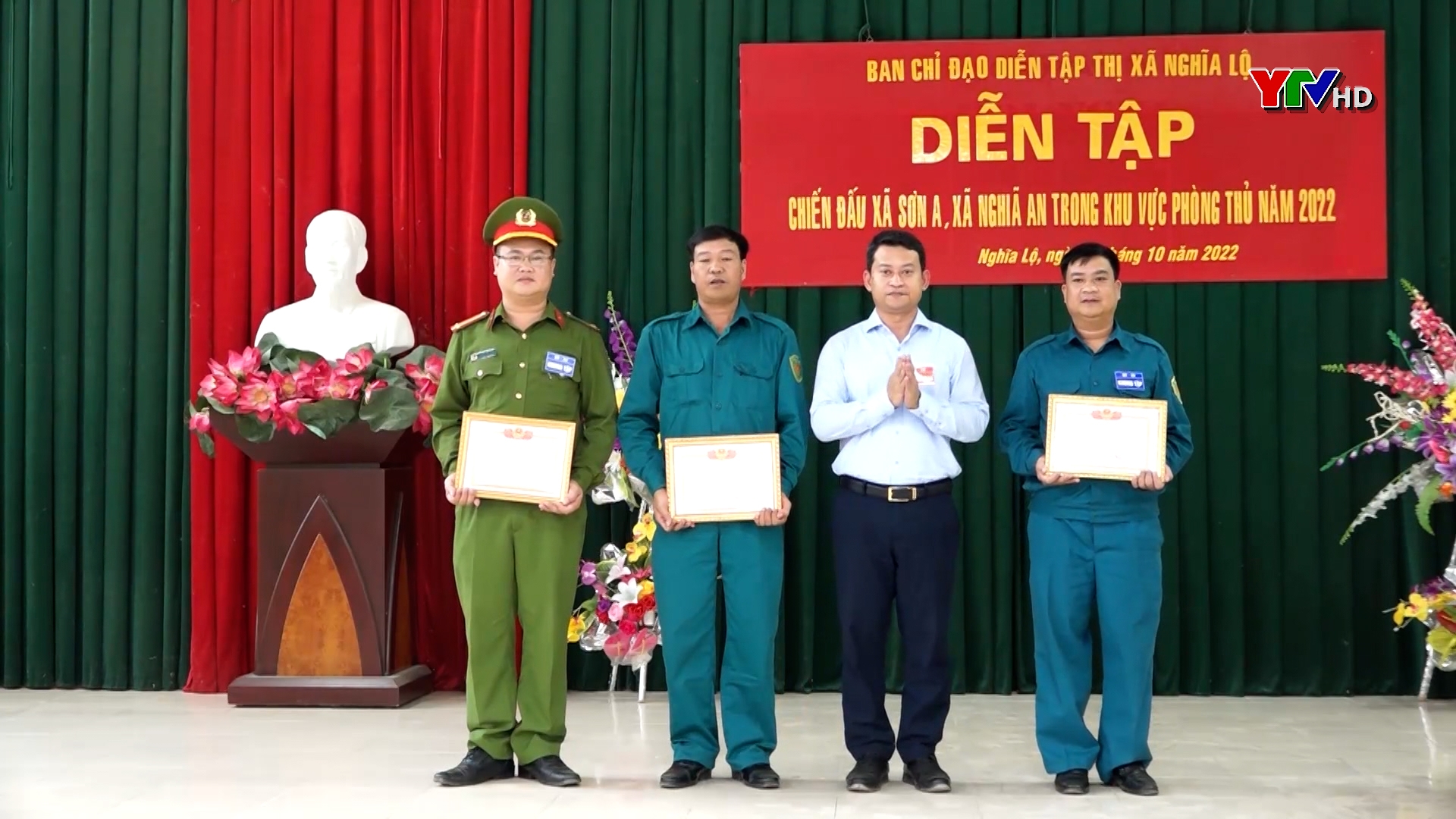 Thị xã Nghĩa Lộ diễn tập chiến đấu phòng thủ cụm 2 xã đạt loại giỏi
